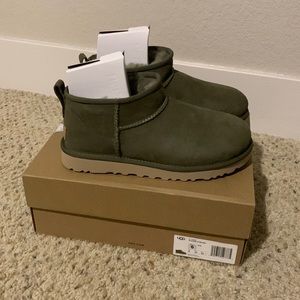 BRAND NEW WITH BOX UGG ULTRA MINI BURNT OLIVE SIZE 6